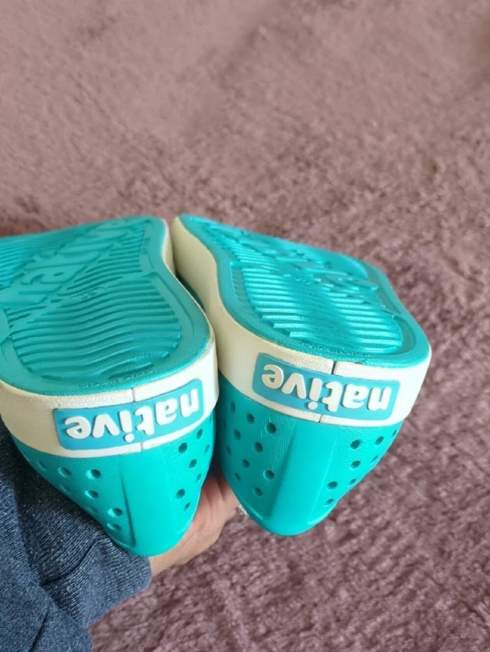 Native casual slip